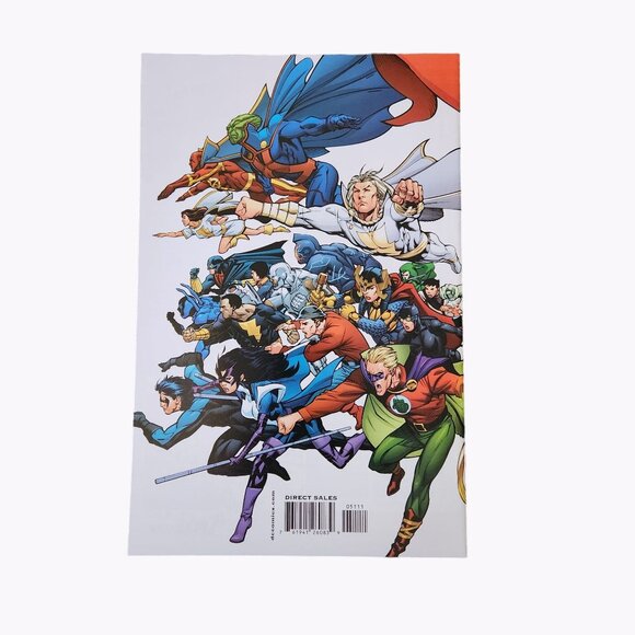 DC Comics Countdown #51 2007 Comic Book Collector Bagged Boarded - Picture 2 of 2